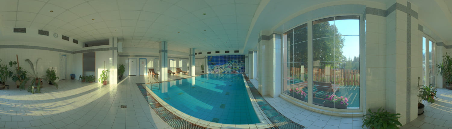 Bazén hotel Mesit